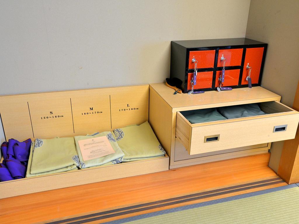 فندق تاكاياما جرين المظهر الخارجي الصورة A set of yatsu tatami